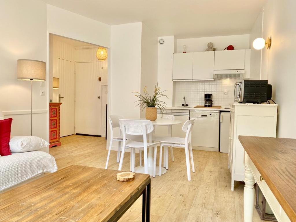 Appartement Elegant Avec Vue Sur Le Port Saint-Martin-de-Ré Eksteriør bilde